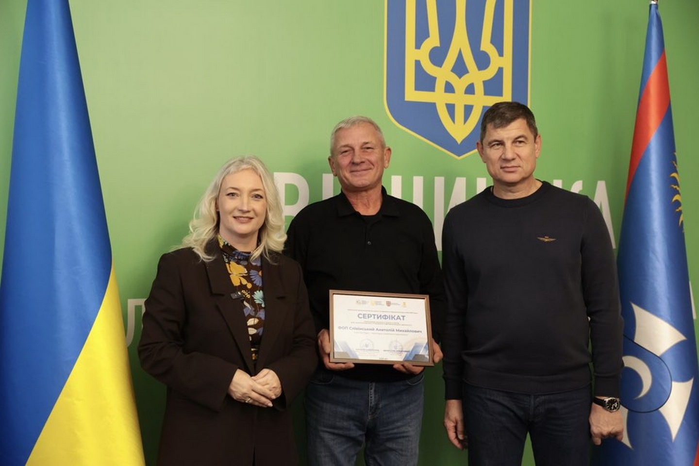 Грант на власну справу: на Вінниччині вручили сертифікати ветеранам, ВПО і підприємцям - фото 16