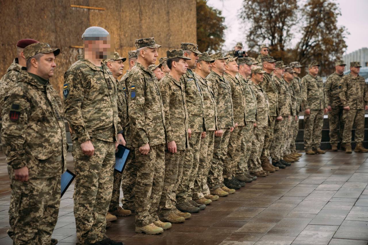 У столиці відкрили пам’ятний знак, присвячений  фахівцям логістичного забезпечення ЗСУ - фото 4