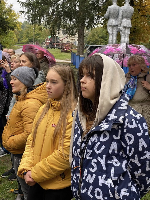 В селі на Вінниччині відкрили меморіальну дошку полеглому воїну - фото 16