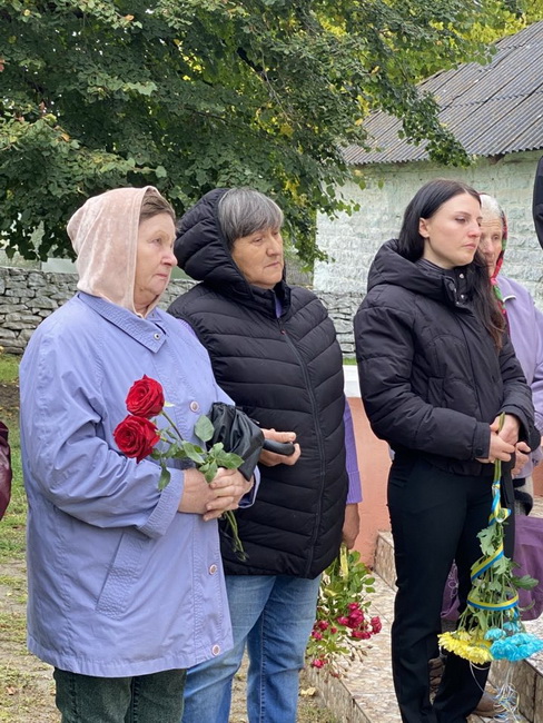В селі на Вінниччині відкрили меморіальну дошку полеглому воїну - фото 19