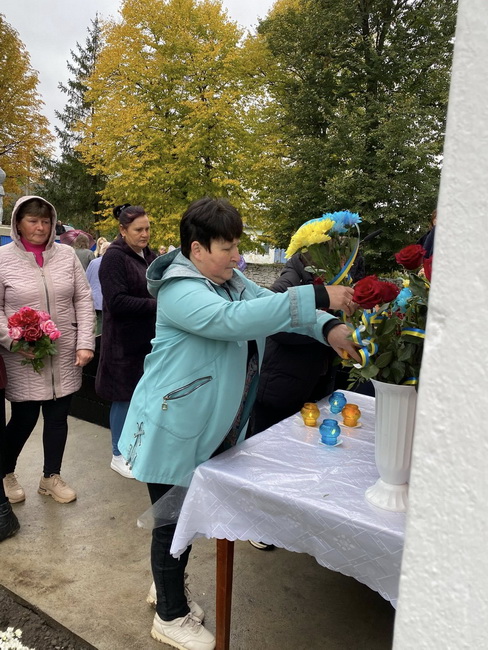 В селі на Вінниччині відкрили меморіальну дошку полеглому воїну - фото 22