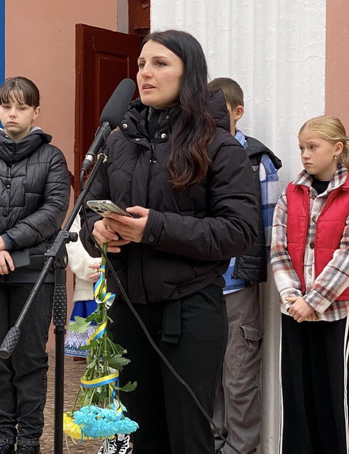 В селі на Вінниччині відкрили меморіальну дошку полеглому воїну - фото 2
