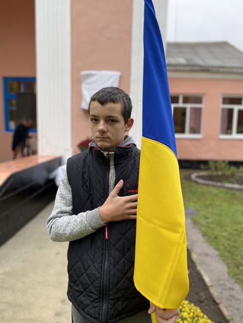 В селі на Вінниччині відкрили меморіальну дошку полеглому воїну - фото 5