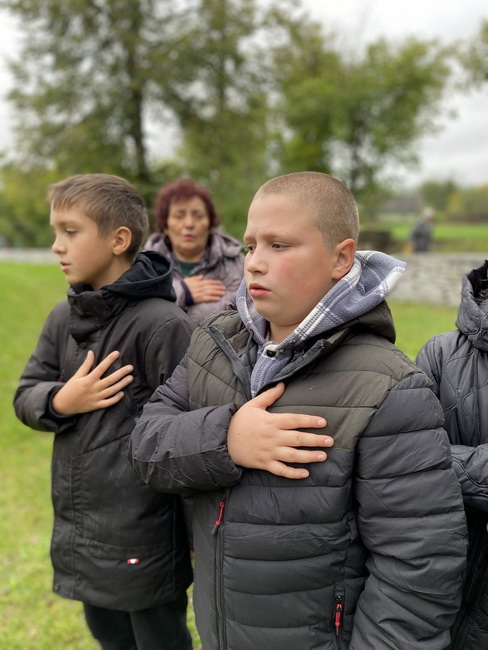 В селі на Вінниччині відкрили меморіальну дошку полеглому воїну - фото 7