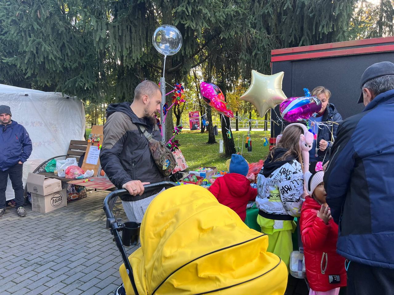 На Вінниччині, до Дня хліба, на благодійному ярмарку зібрали понад 600 тис для ЗСУ - фото 6