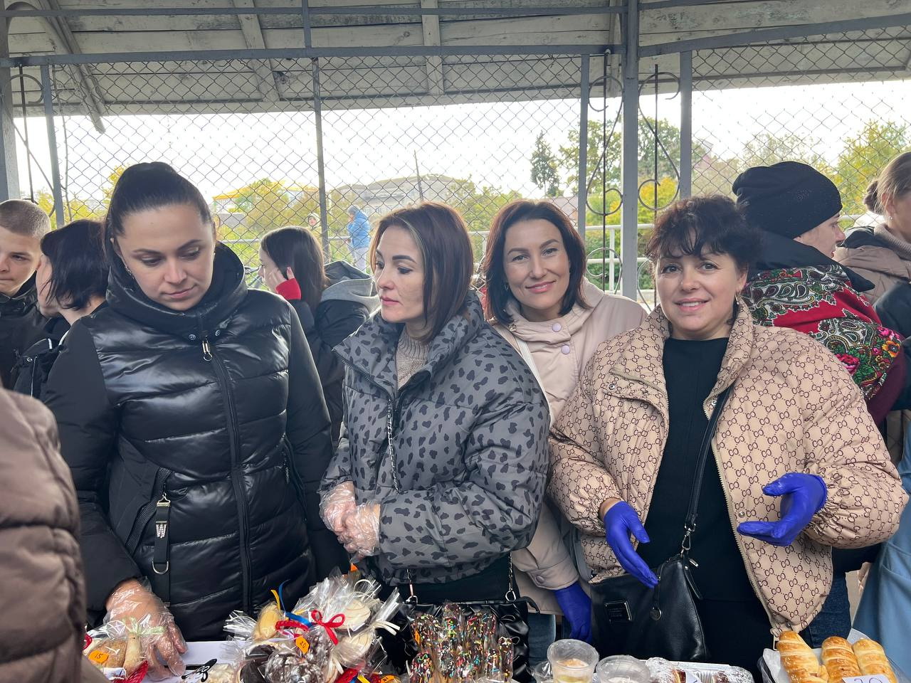 На Вінниччині, до Дня хліба, на благодійному ярмарку зібрали понад 600 тис для ЗСУ - фото 24