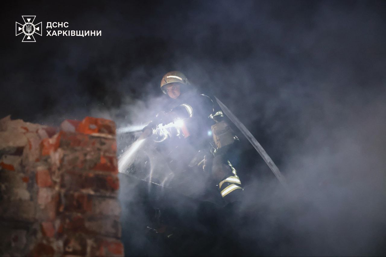 РФ скинула бомби на територію лікарні у Харкові