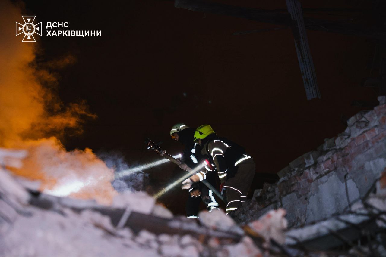 РФ скинула бомби на територію лікарні у Харкові - фото 2