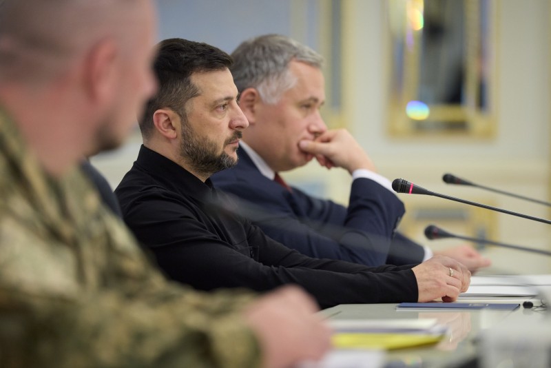 Зеленський: Очікуємо від Євросоюзу сильних рішень щодо підтримки нашої енергетичної системи - фото 3