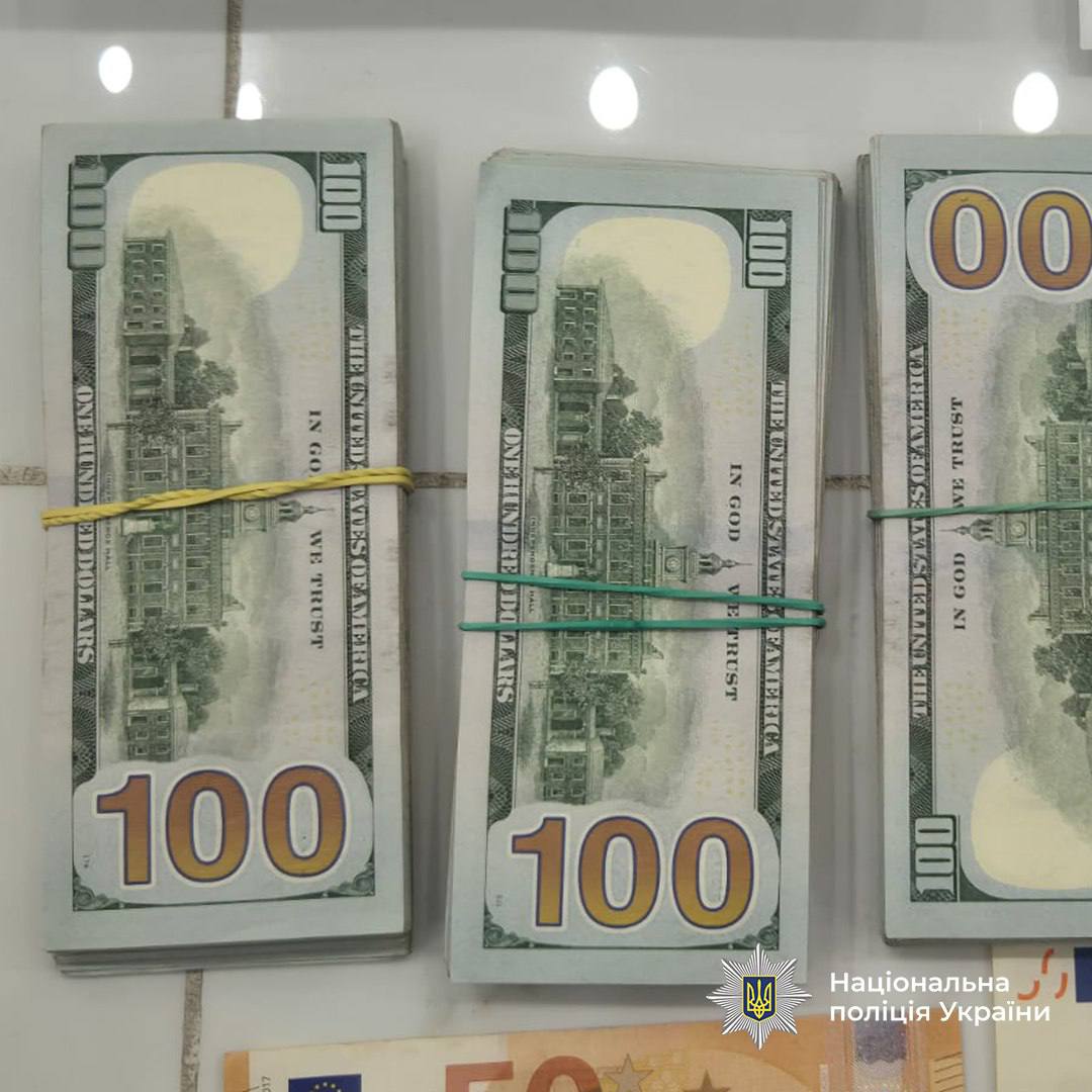 У Києві судитимуть учасників організованої групи, які за 10–15 тисяч доларів переправляли чоловіків за кордон