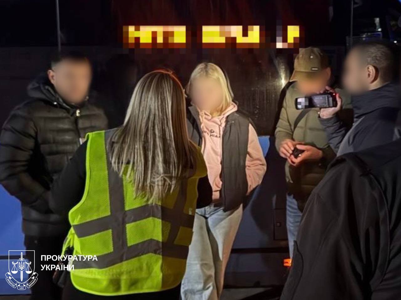 Харків’янка хотіла відправити дівчину до Амстердаму для надання інтимних послуг