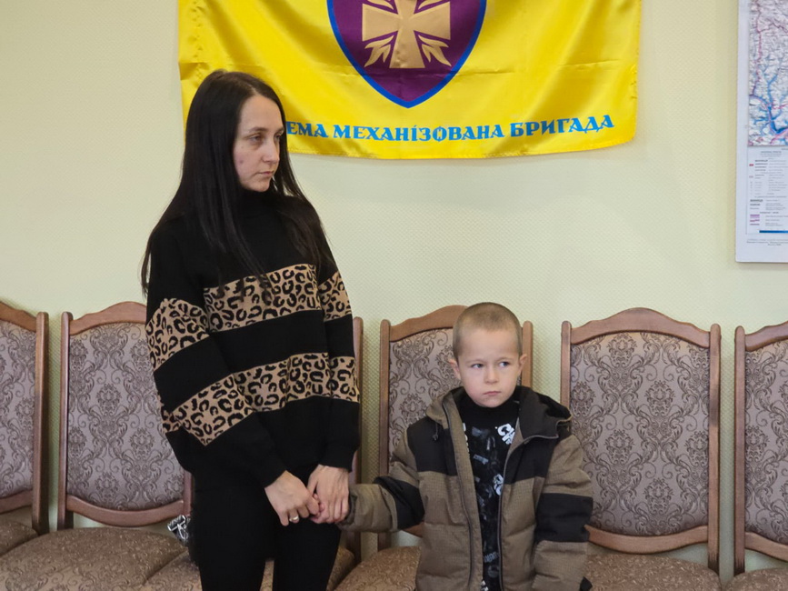 На Вінниччині дружині полеглого воїна вручили орден - фото 2