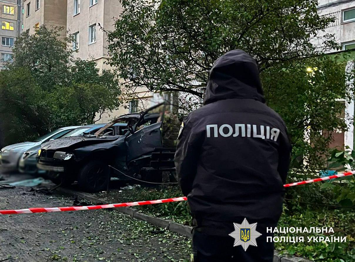 У столиці вибухнув BMW X3: причини з’ясовують правоохоронці