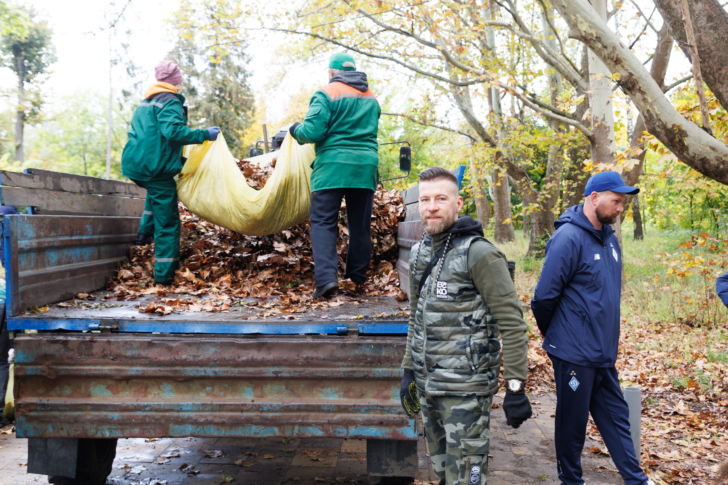 Юні «Динамівці» разом з киянами влаштували масштабну толоку - фото 6