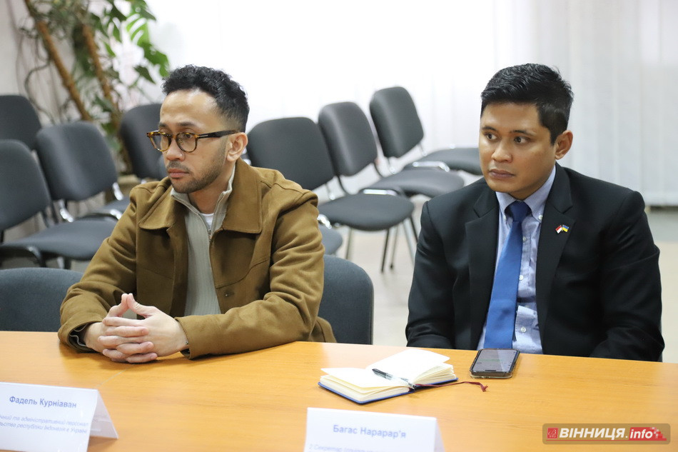 Посли Індонезії, Лівії та Пакистану відвідали Вінницький медичний університет - фото 16