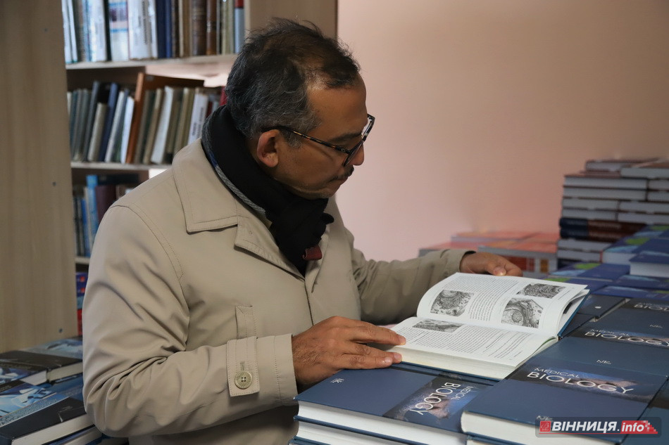 Посли Індонезії, Лівії та Пакистану відвідали Вінницький медичний університет - фото 30