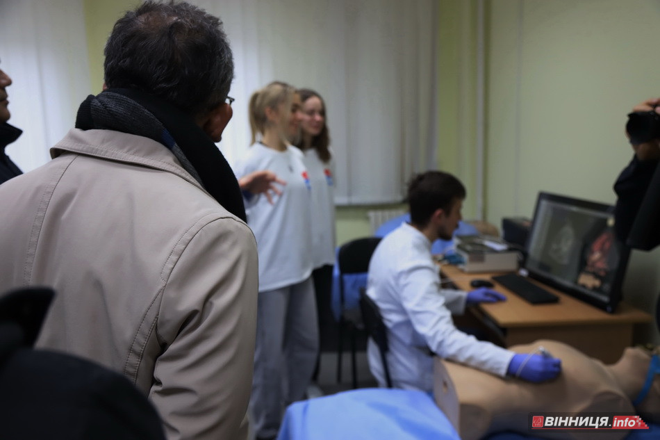Посли Індонезії, Лівії та Пакистану відвідали Вінницький медичний університет - фото 36