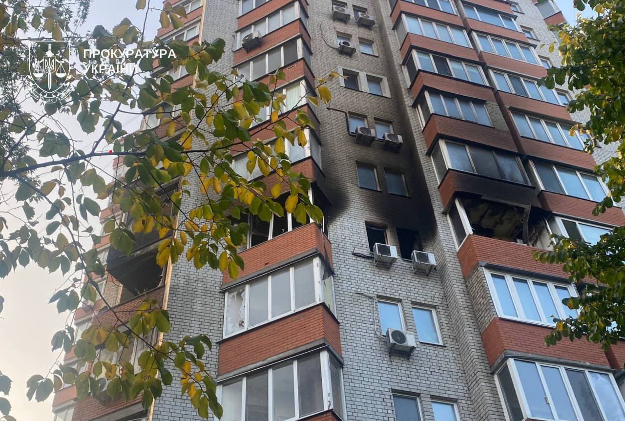 Двоє загиблих, 21 постраждалий: прокуратура розслідує воєнний злочин рф у Києві - фото 6