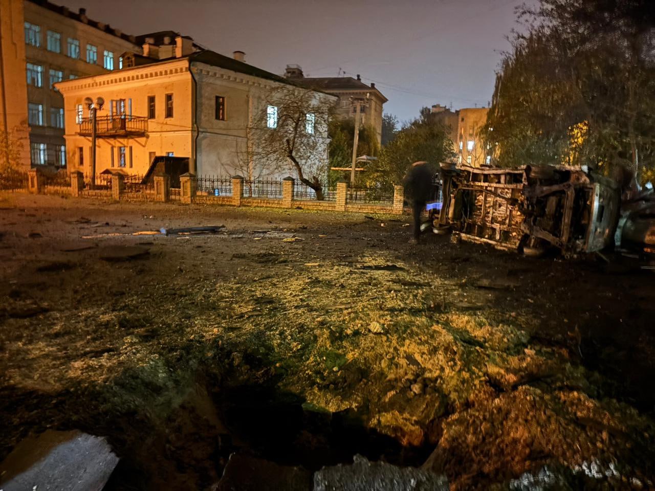 Атака на Київ: прямі влучання дронів в будинки, є постраждалі - фото 3
