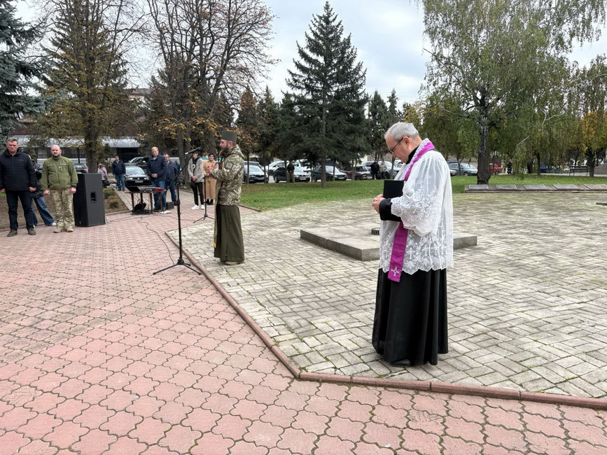 На Вінниччині попрощалися з полеглим на війні прикордонником - фото 3