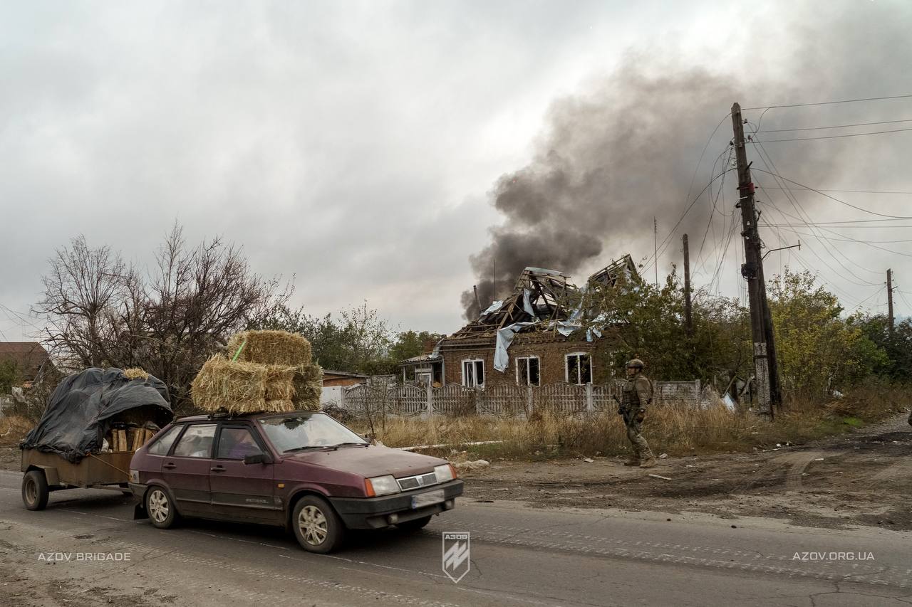Бійці «Азову» і «Люті» врятували жінку з-під завалів у Костянтинівці