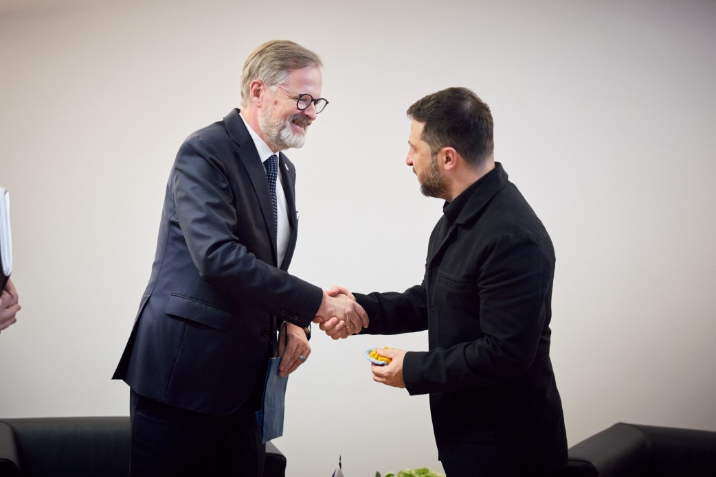 Президент: Далекобійна зброя може справді змінити перебіг війни - фото 2