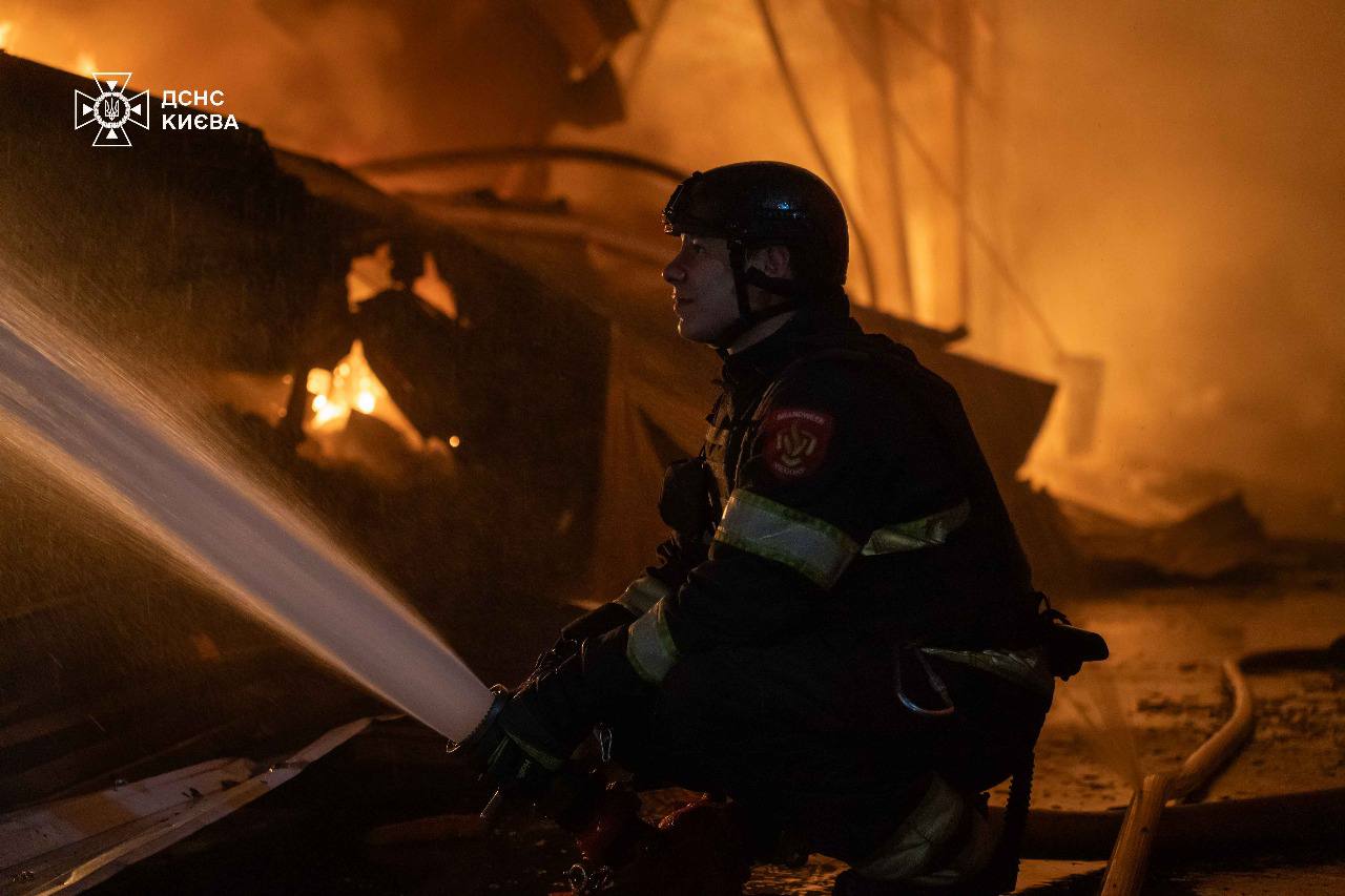 Внаслідок обстрілу Києва балістикою постраждав дитсадок