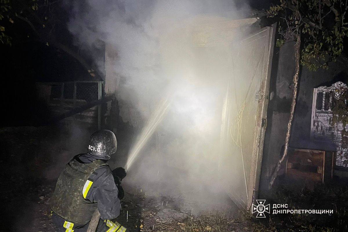 На Дніпропетровщині загинув рятувальник і жінка внаслідок обстрілу