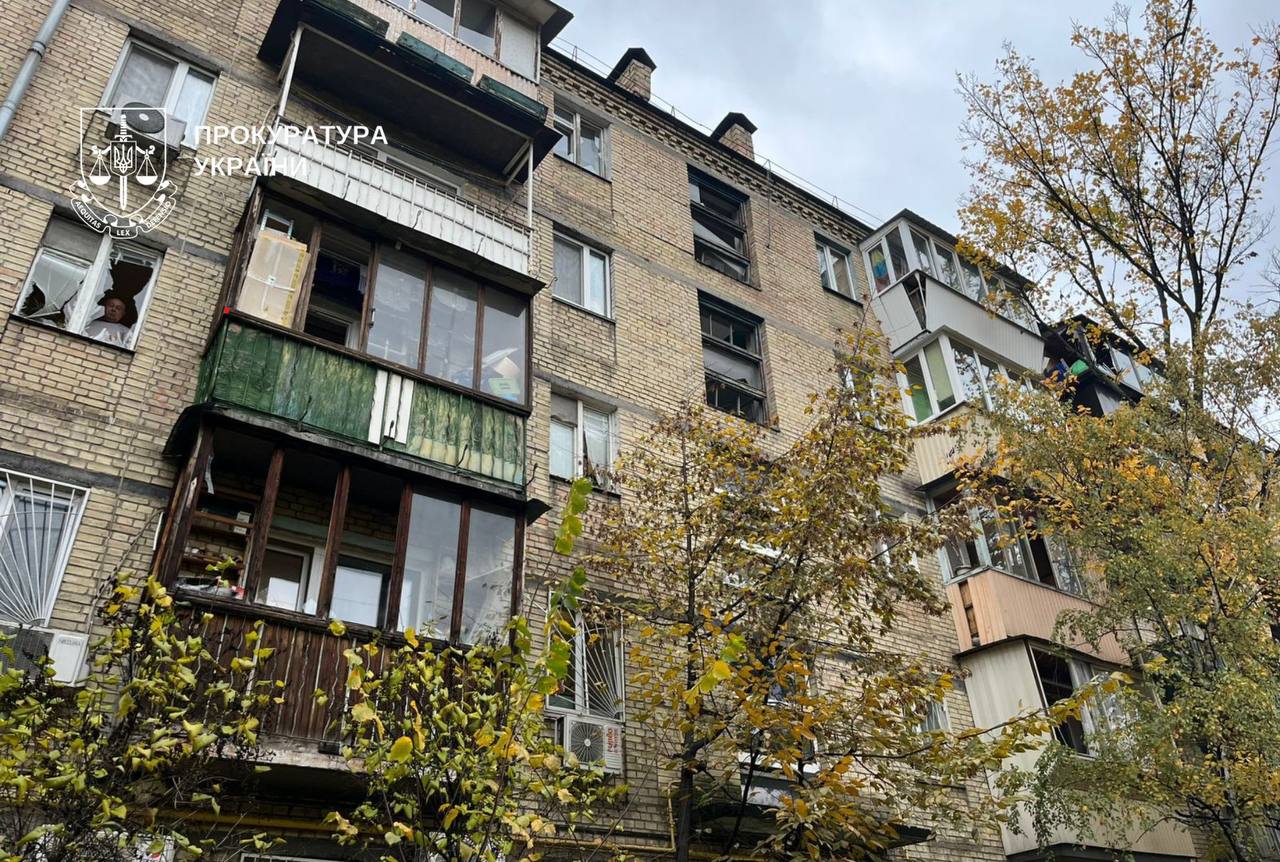 Один загиблий, дев’ять постраждалих: у Києві розпочали розслідування за фактом воєнного злочину