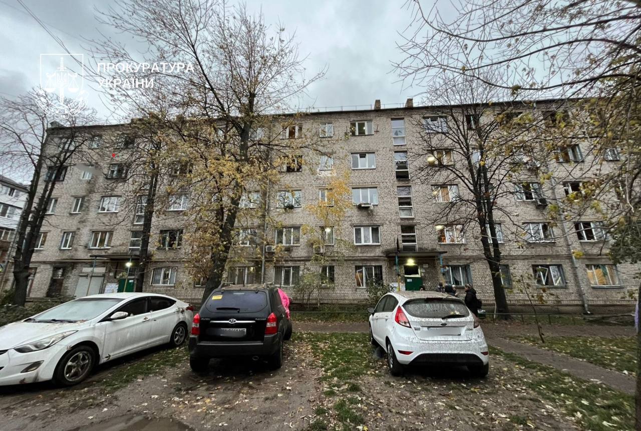 Один загиблий, дев’ять постраждалих: у Києві розпочали розслідування за фактом воєнного злочину - фото 2