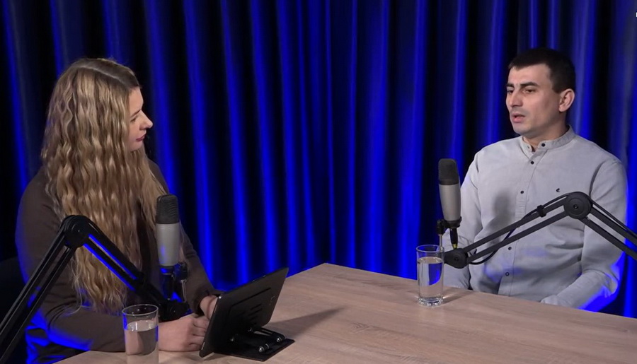 Батарейки, голки, монети й магніти: вінницький лікар розповів, що ковтають діти