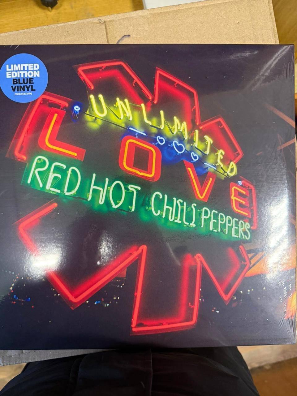 Ексклюзивну колекцію платівок відомих світових виконавців вилучили на кордоні зі Словаччиною - фото 6