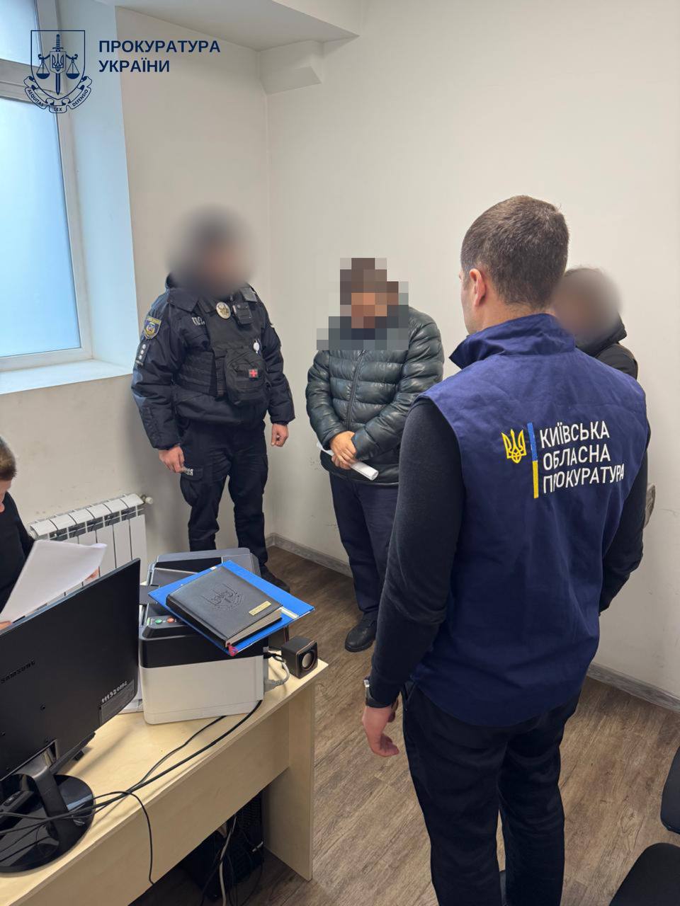 На Київщині викрили співробітника Нацполіції, який вимагав 25 тис дол. за «кришування» нелегального бізнесу