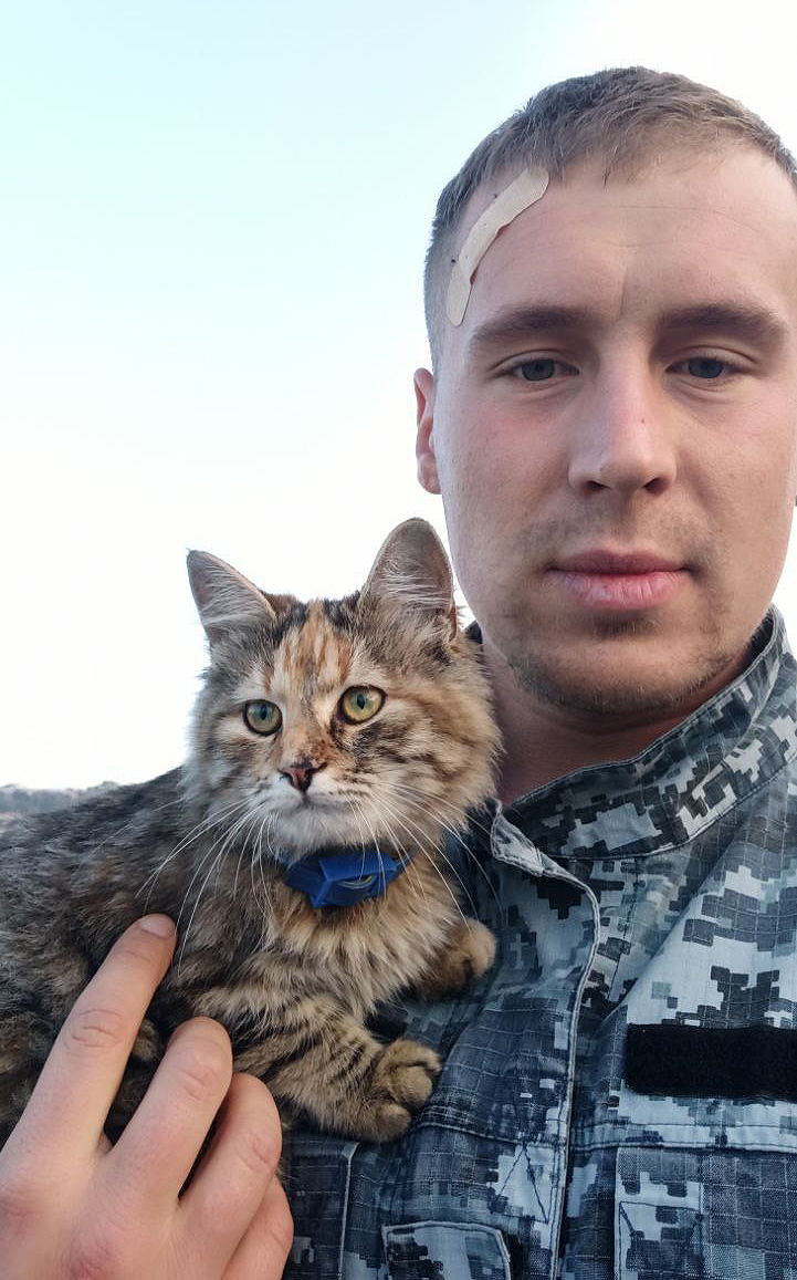 Батькам полеглого моряка-прикордонника з Вінниччини передали державну нагороду - фото 4