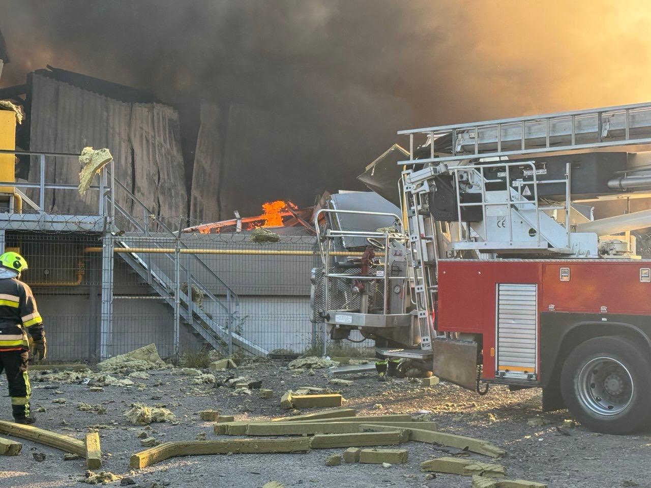 Під час балістичного удару по Києву пошкоджено понад 20 «швидких» - фото 2