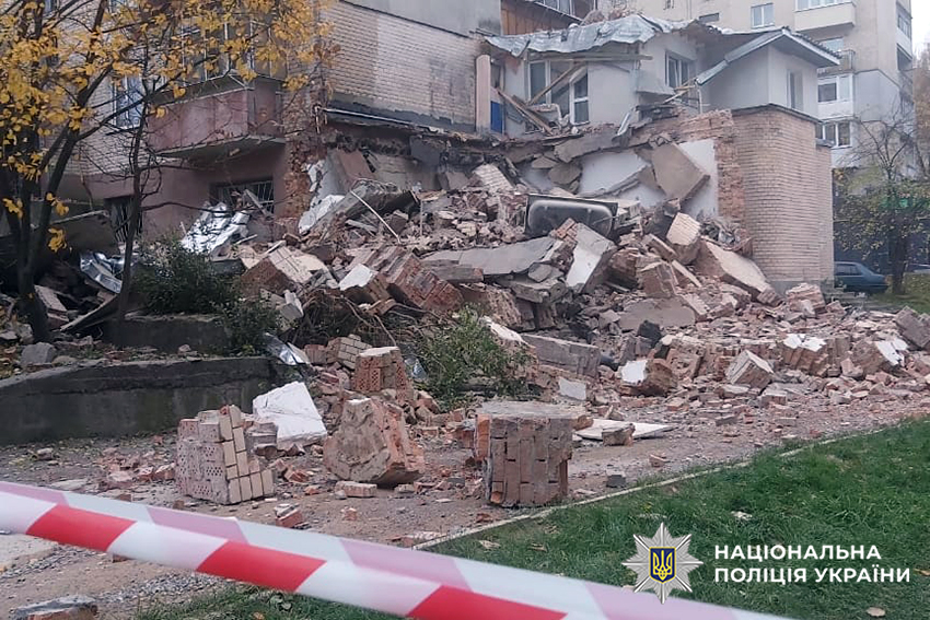 Вибух у Хмельницькому зруйнував частину багатоповерхівки - фото 2