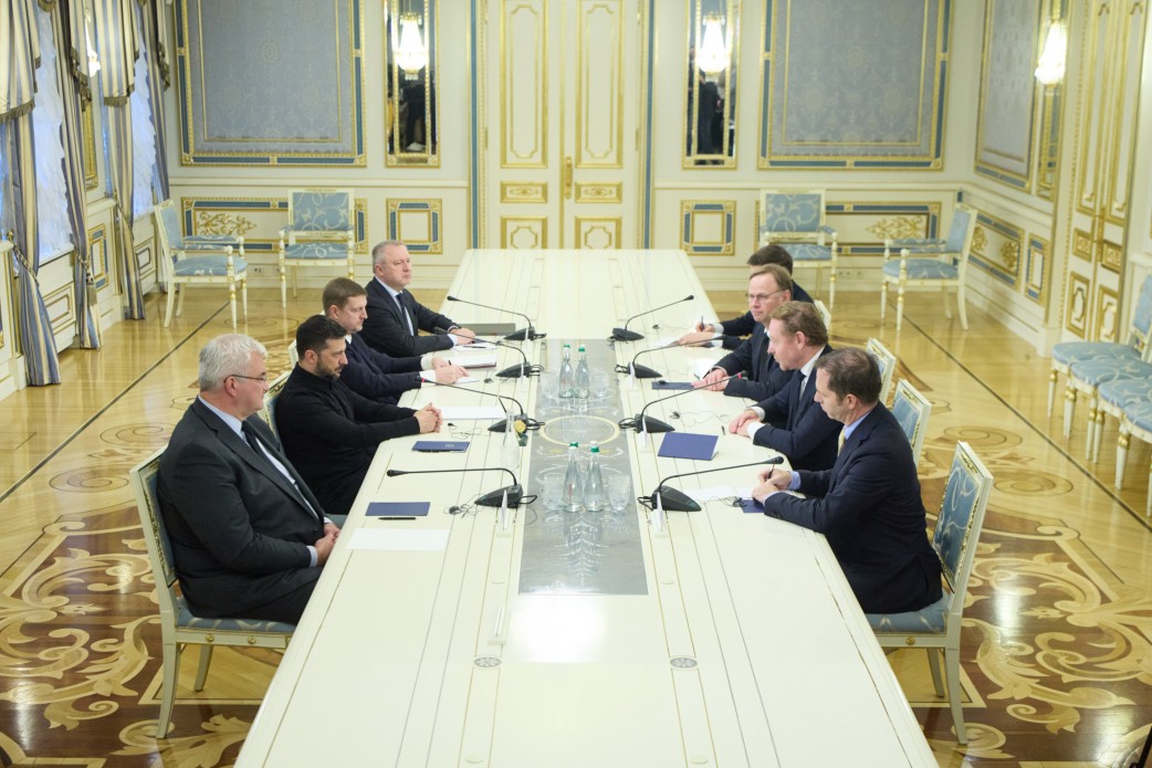 Президент та очільник МЗС Нідерландів обговорили енергетичну підтримку України для проходження зими