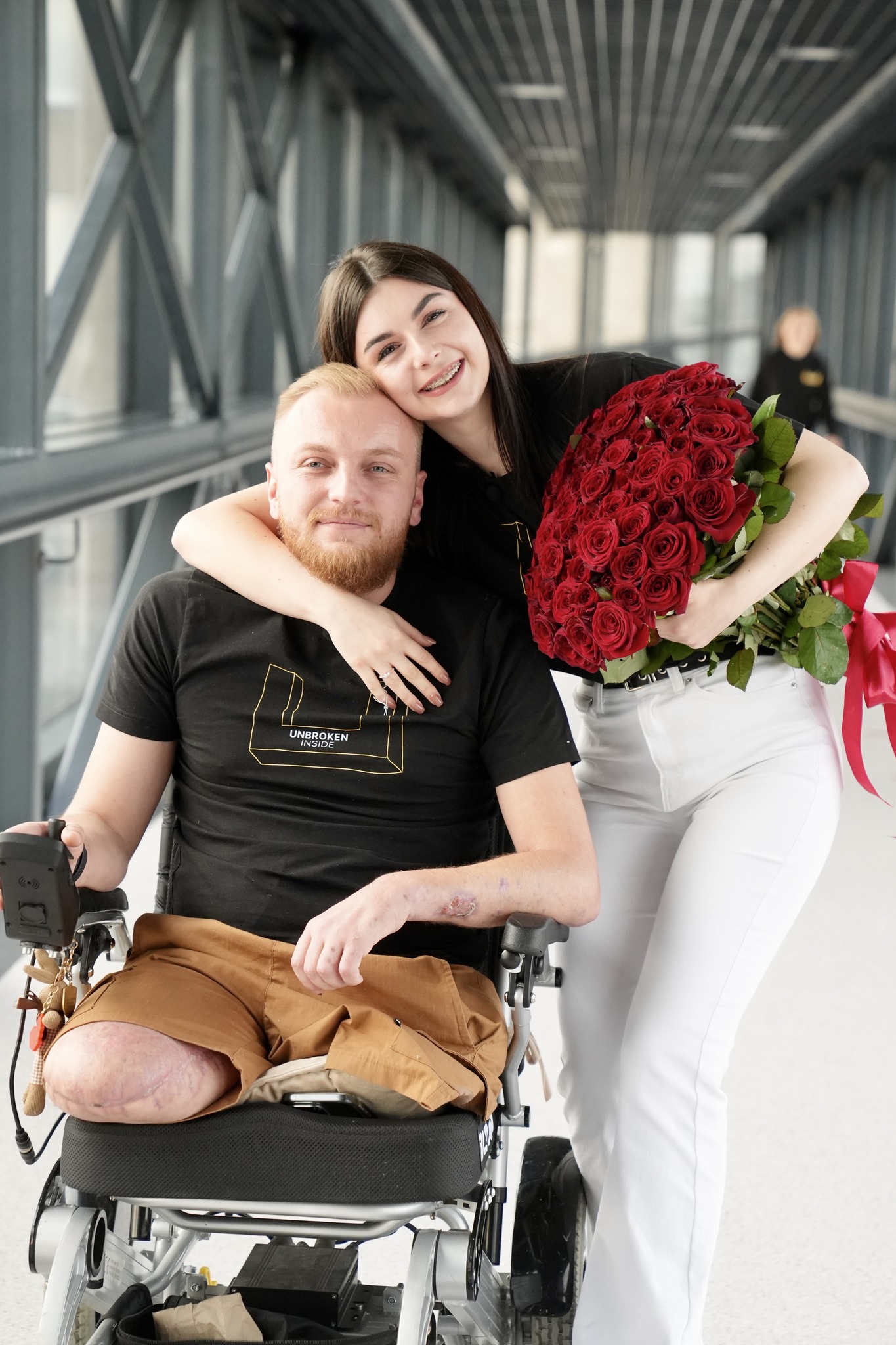 Поранений на війні поліцейський з Львівщини освідчився коханій дівчині - фото 5