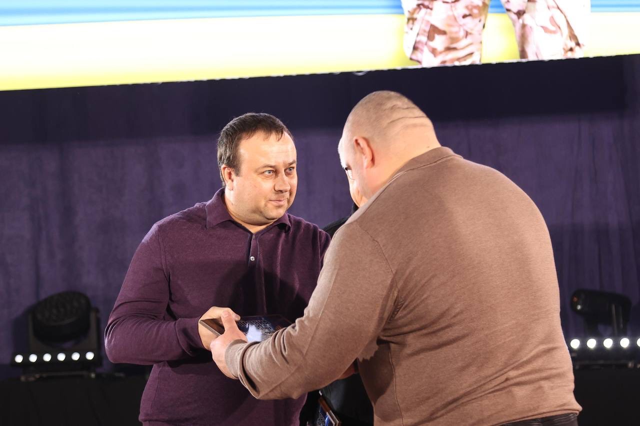 У Вінниці провели Всеукраїнський турнір з важкої атлетики пам’яті Дениса Лабунського - фото 12