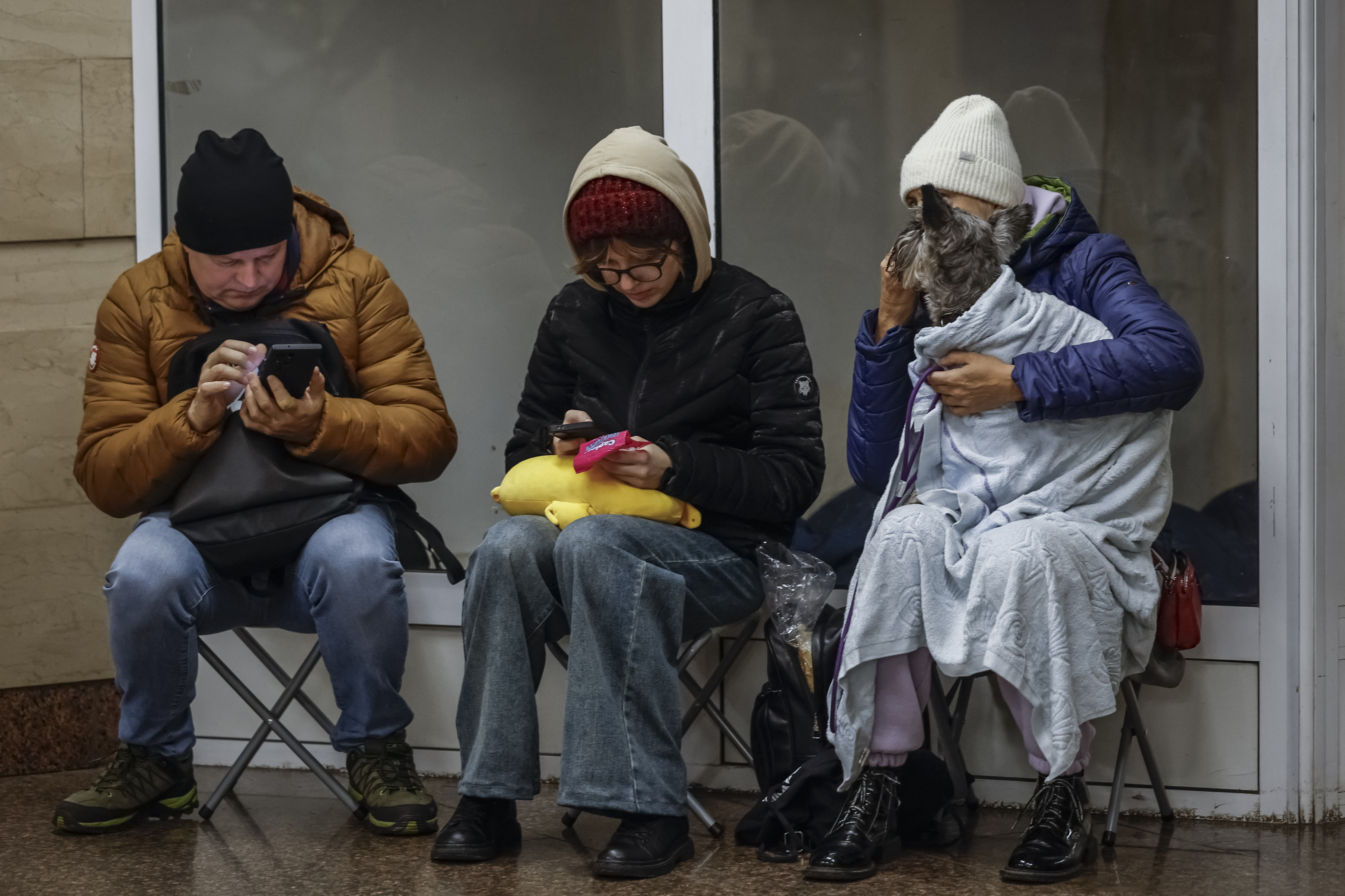 Понад 11,5 тисяч киян цієї ночі скористалися станціями метро як укриттям - фото 3
