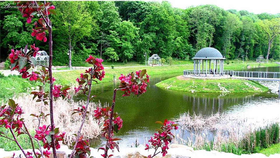 Парк Феофанія у Києві: казкове місце для дітей та дорослих