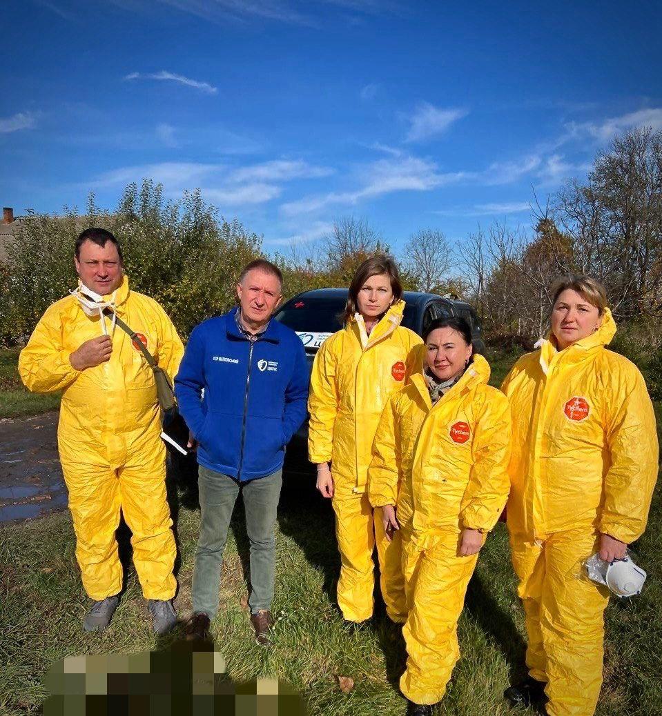 У Ладижині на місці влучання після ворожої атаки провели моніторинг повітря - фото 3