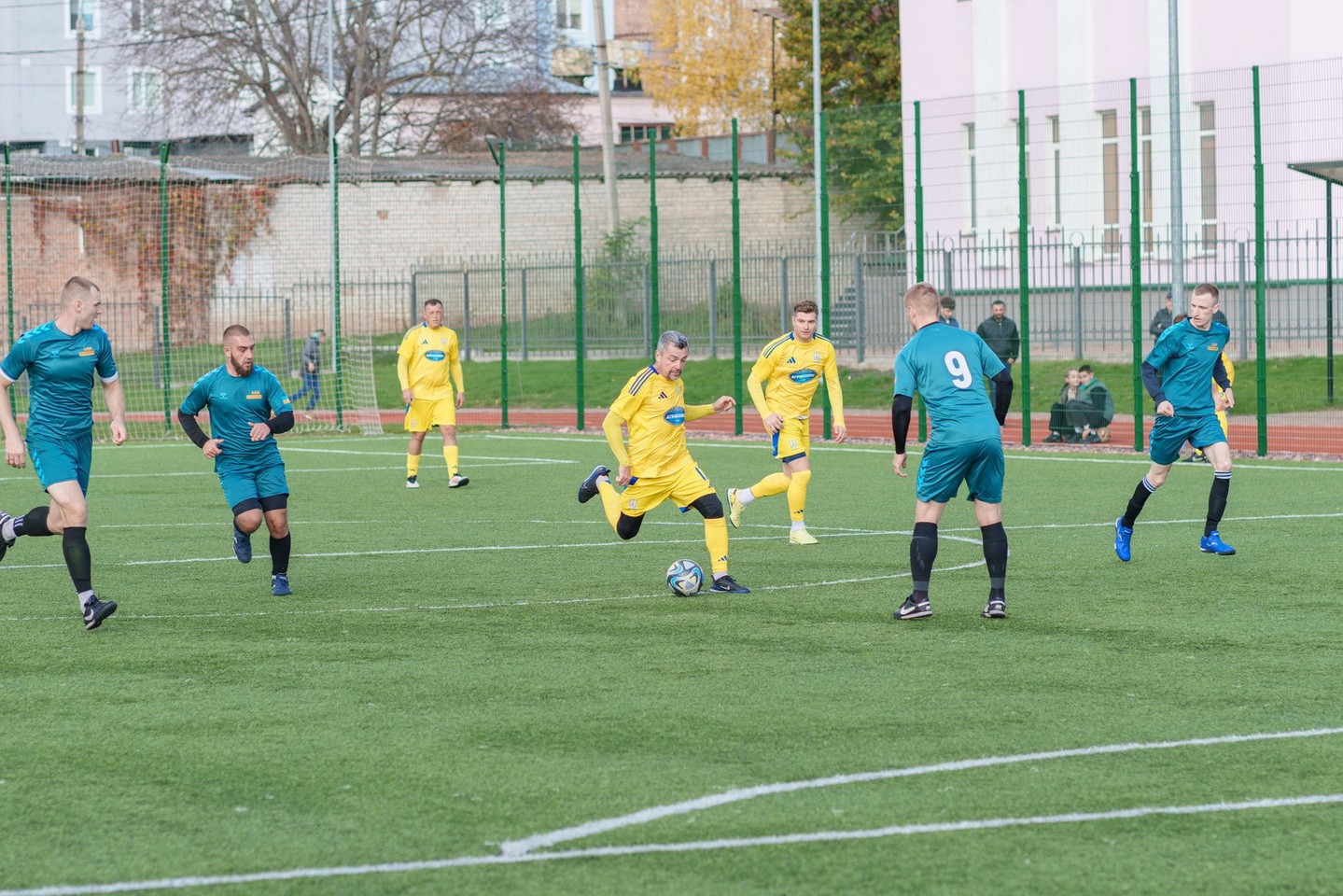 Сергій Кудлаєнко привіз до Вінниці ветеранів українського футболу, щоб зіграти матч пам’яті - фото 26