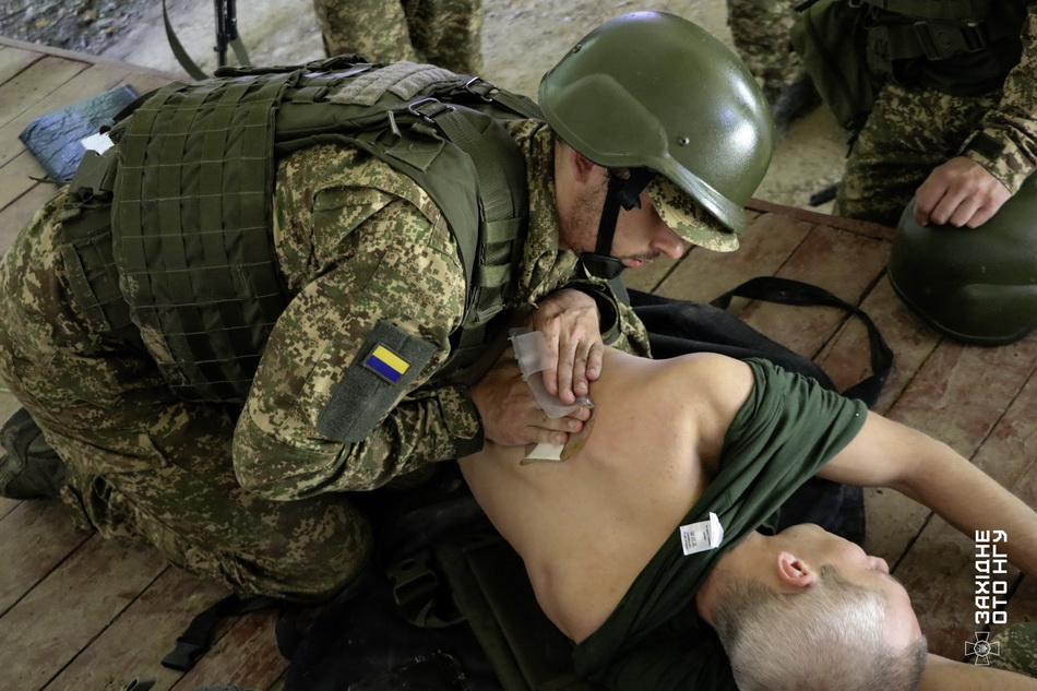 Вінницькі гвардійці відточують навички з тактичної медицини - фото 3