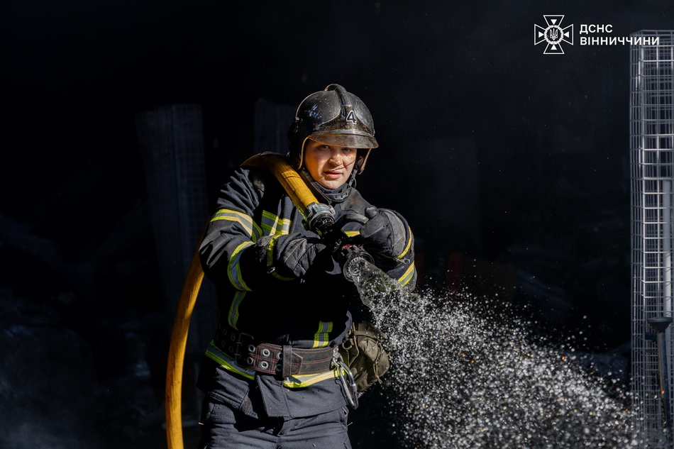 У Вінниці на вулиці Скалецького горів склад