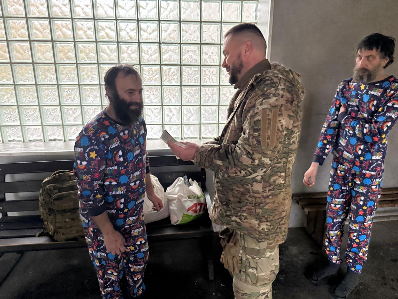 Двоє бійців ЗСУ 165 діб тримали оборону на лінії фронту під постійними обстрілами - фото 2