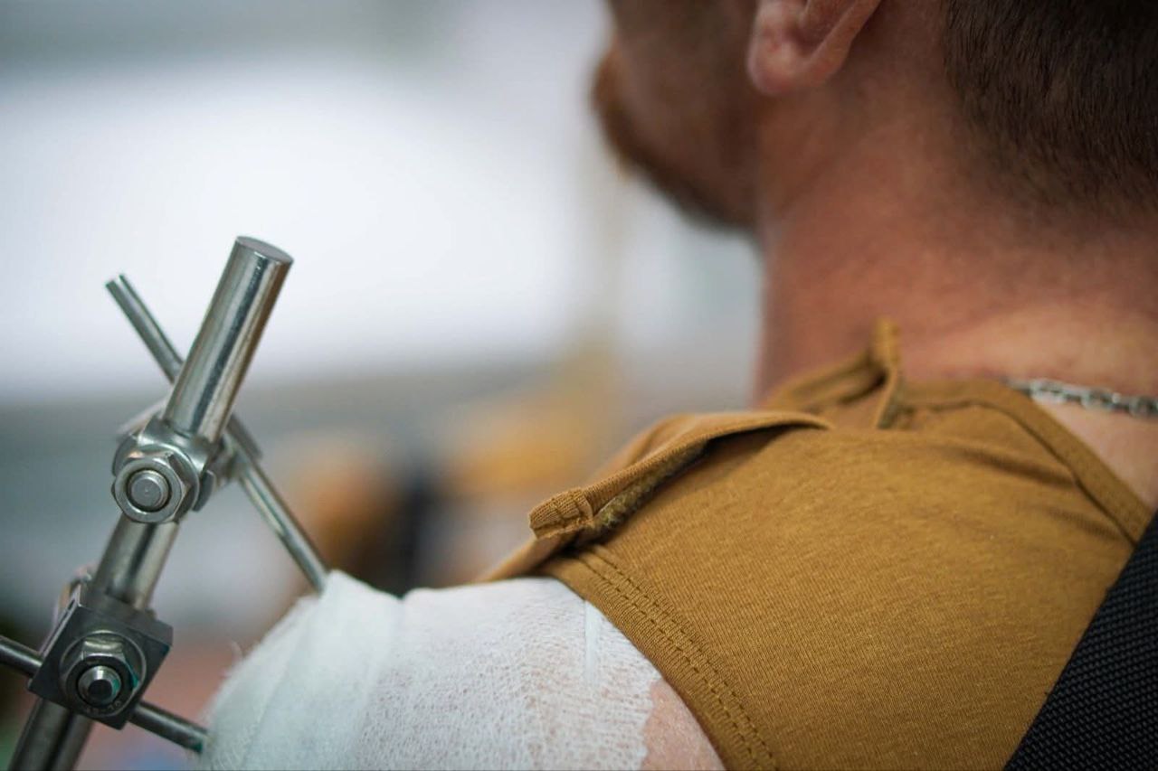 Адаптивний одяг почали видавати пораненим українським воїнам