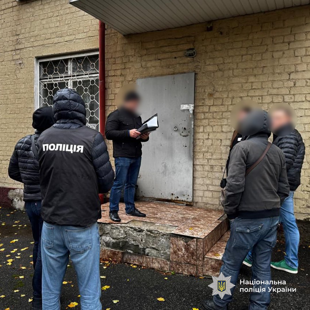 Мільйон доларів, квартира в елітному ЖК та авто преміум класу: у Дніпрі затримали начальницю відділу екоінспекції - фото 3