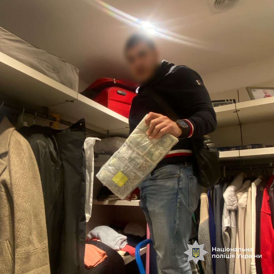 Мільйон доларів, квартира в елітному ЖК та авто преміум класу: у Дніпрі затримали начальницю відділу екоінспекції - фото 7