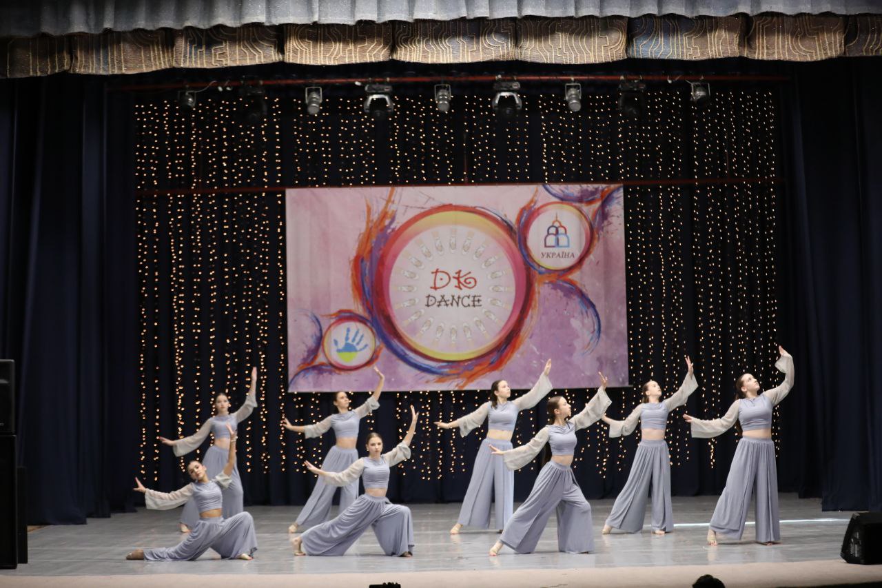 Черкаський ансамбль естрадного танцю «Санрайз» успішно виступив на всеукраїнських конкурсах - фото 2